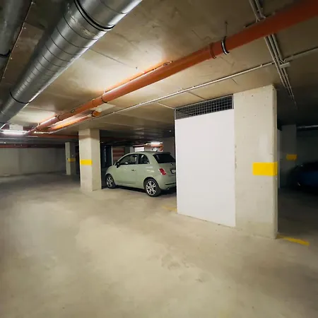 Karzo Lu 210 Free Garage Lejlighed Budapest