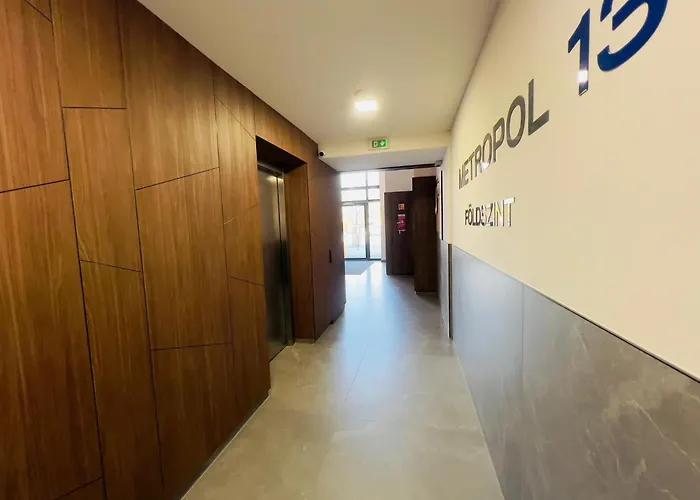 Karzo Lu 210 Free Garage Будапешт